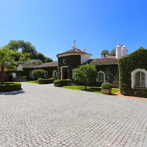 el-almendral-premium-villa-marbella-hill-club.1costadelsol.com/